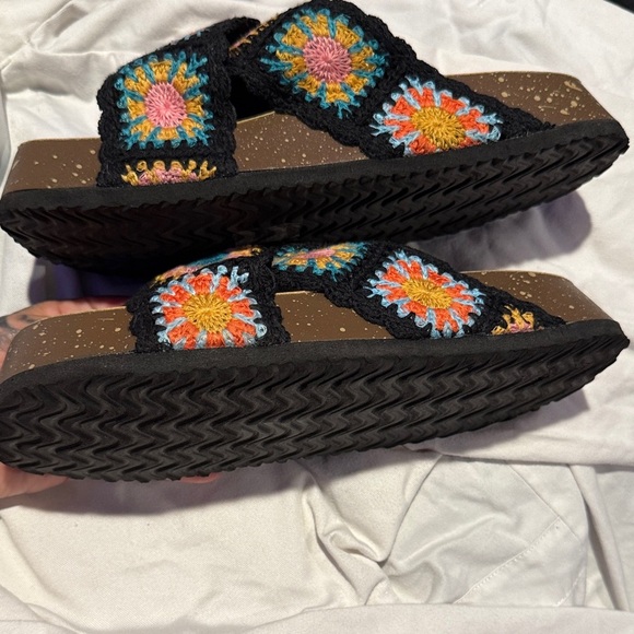 Colorful Crochet Women's Sandals granny squares Sz.8 - Picture 7 of 16